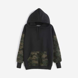 Black Contrast Camo Drawstring Hooded Sweatshirt